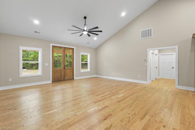 2907 Seven Eleven RD, Chesapeake, VA 23322