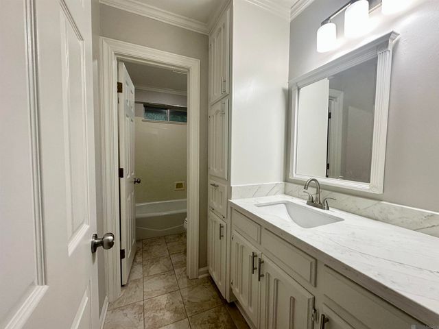 19224 Green Heron Dr, Saint George, LA 70817