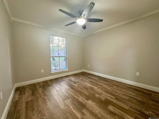 19224 Green Heron Dr, Saint George, LA 70817