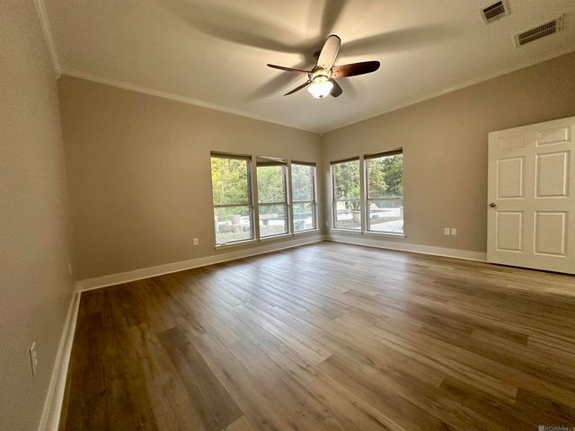 19224 Green Heron Dr, Saint George, LA 70817