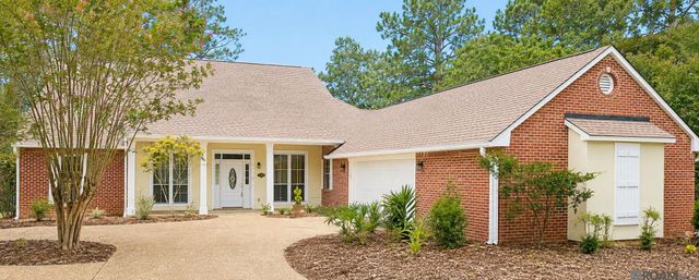 19224 Green Heron Dr, Saint George, LA 70817