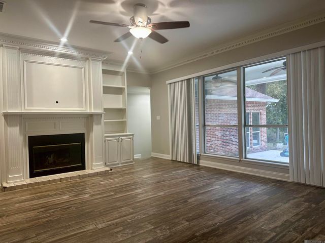 19224 Green Heron Dr, Saint George, LA 70817