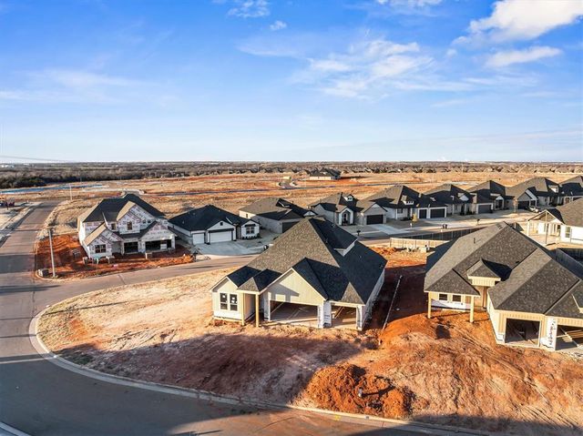 8217 NW 152nd Street, Edmond, OK 73013