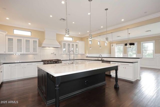 8822 N 85th Place, Scottsdale, AZ 85258