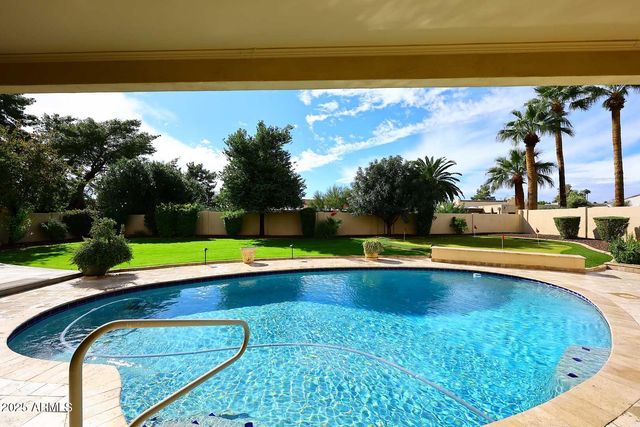 8822 N 85th Place, Scottsdale, AZ 85258