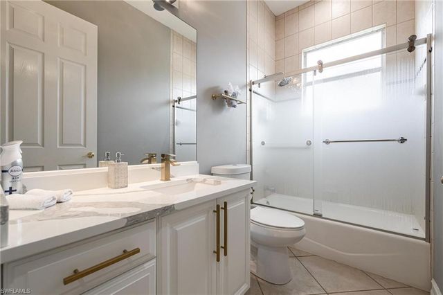 160 Logan BLVD S, Naples, FL 34119