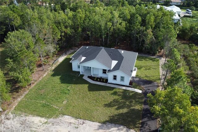 160 Logan BLVD S, Naples, FL 34119