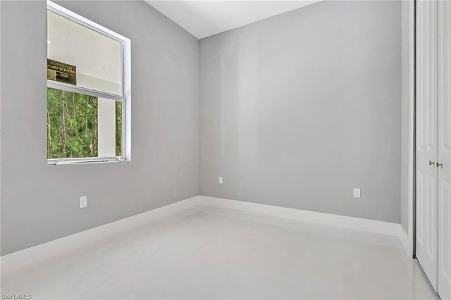 160 Logan BLVD S, Naples, FL 34119