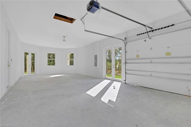 160 Logan BLVD S, Naples, FL 34119