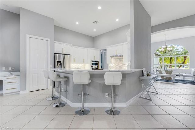 160 Logan BLVD S, Naples, FL 34119