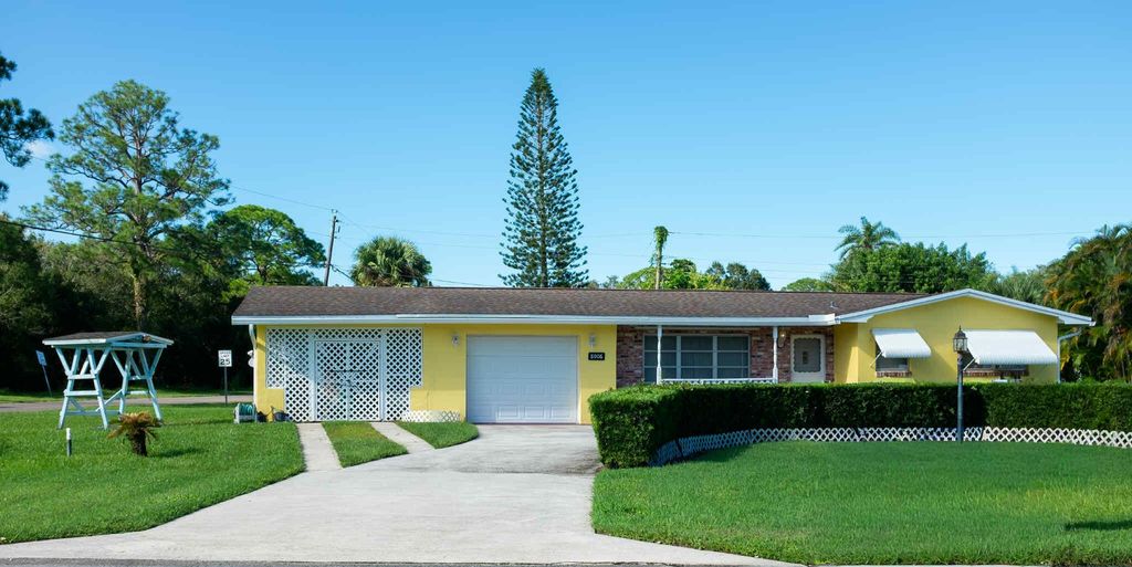 8006 Santana Avenue, Fort Pierce, FL 34951
