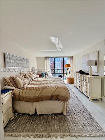 1450 Brickell Bay Dr 1410, Miami, FL 33131