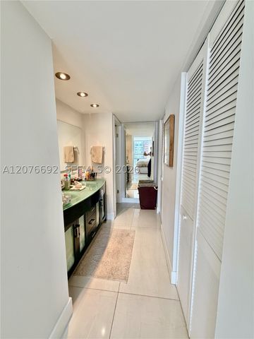 1450 Brickell Bay Dr 1410, Miami, FL 33131
