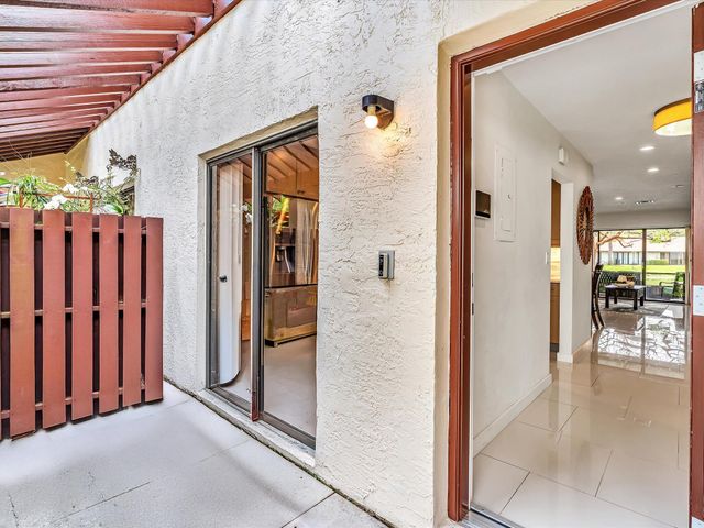 4335 Carambola Circle N, Coconut Creek, FL 33066