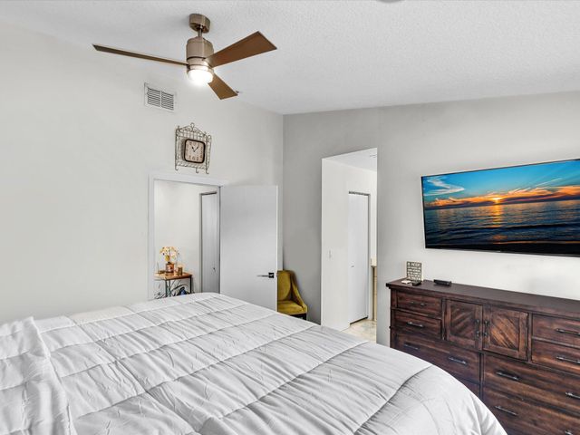 4335 Carambola Circle N, Coconut Creek, FL 33066