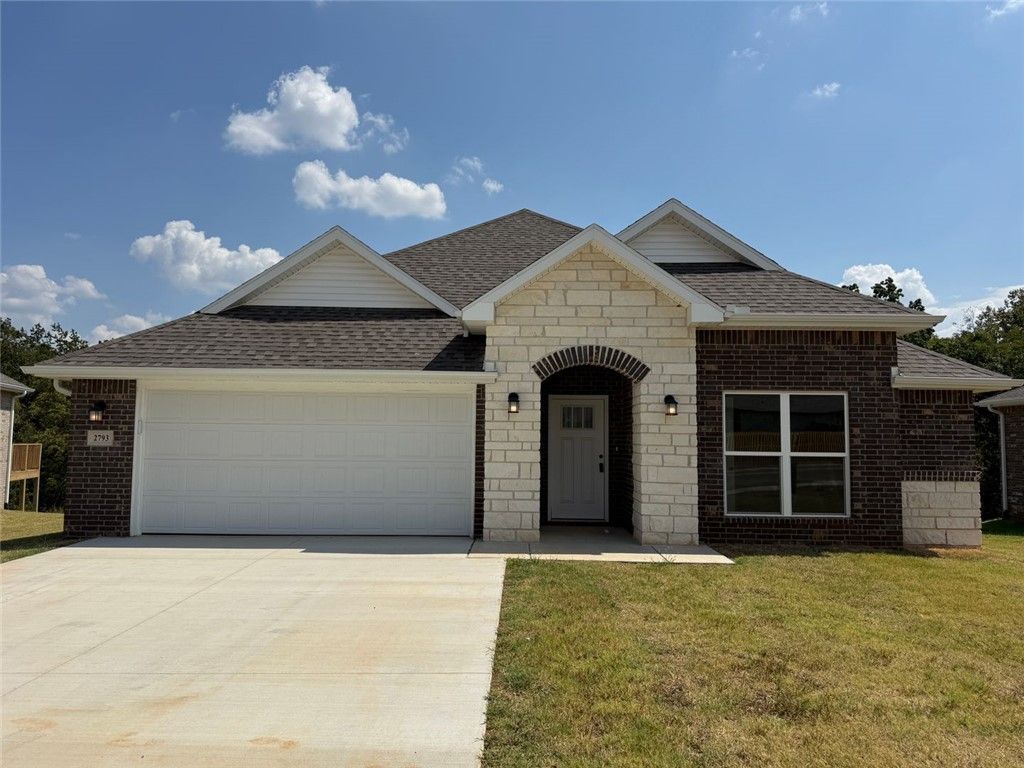 2793 Roe Deer Street, Springdale, AR 72762