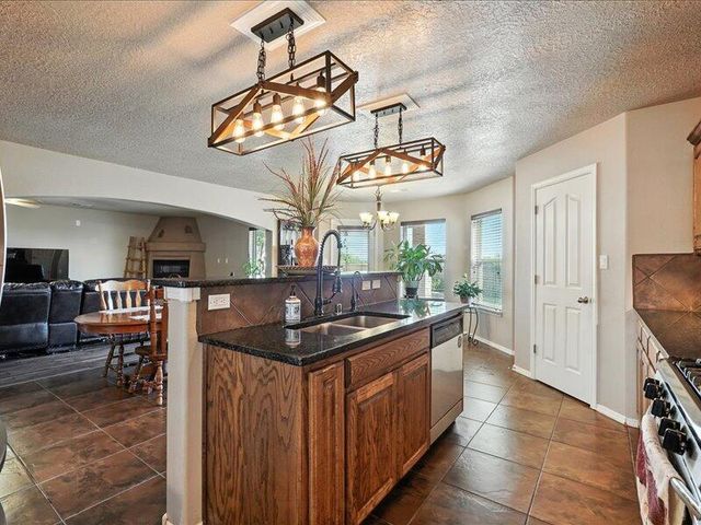 6223 Calle Pinon NW, Albuquerque, NM 87114