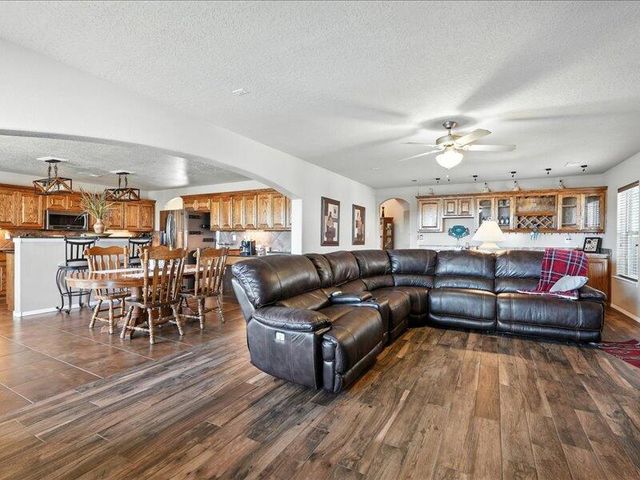 6223 Calle Pinon NW, Albuquerque, NM 87114