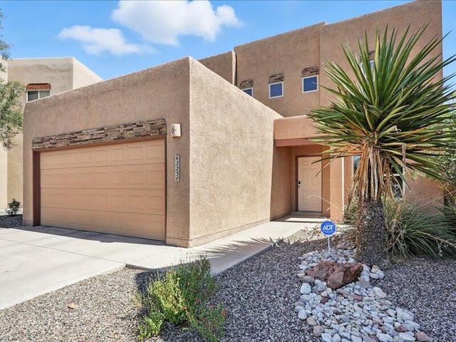 6223 Calle Pinon NW, Albuquerque, NM 87114