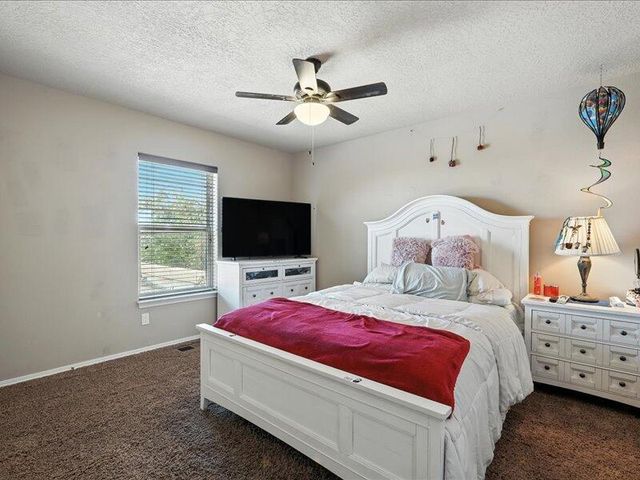 6223 Calle Pinon NW, Albuquerque, NM 87114