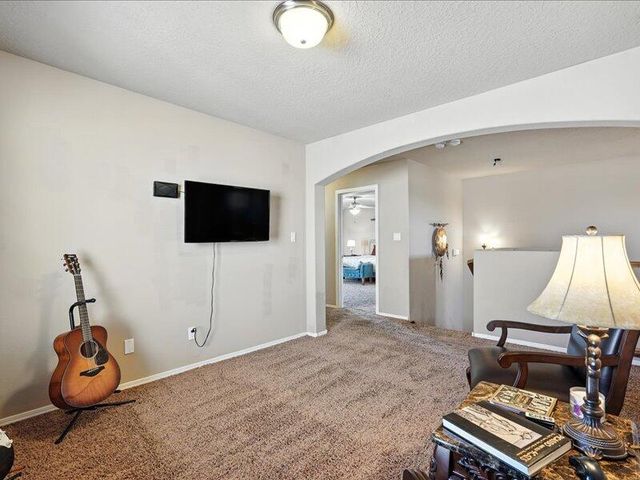 6223 Calle Pinon NW, Albuquerque, NM 87114