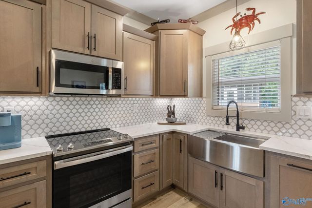 1727 Convict Camp Road 57, Guntersville, AL 35976