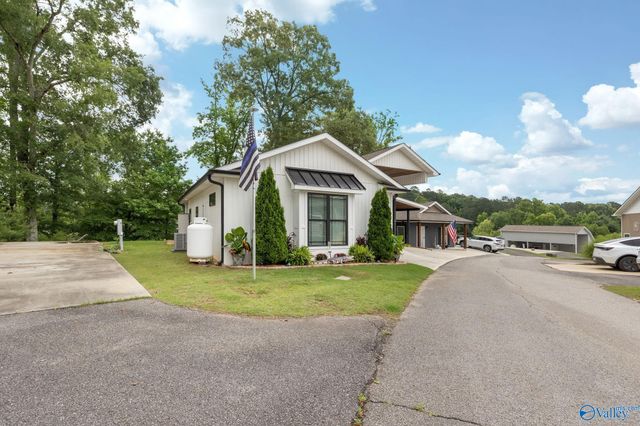 1727 Convict Camp Road 57, Guntersville, AL 35976