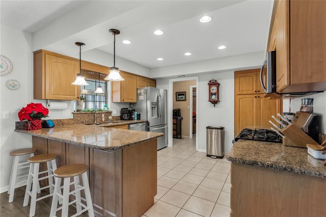 2013 EDGEWOOD AVENUE, Leesburg, FL 34748