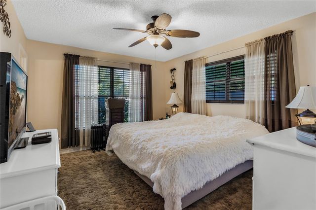 2013 EDGEWOOD AVENUE, Leesburg, FL 34748