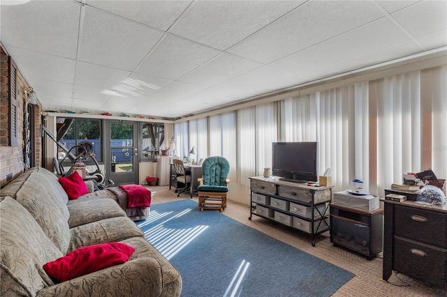 2013 EDGEWOOD AVENUE, Leesburg, FL 34748