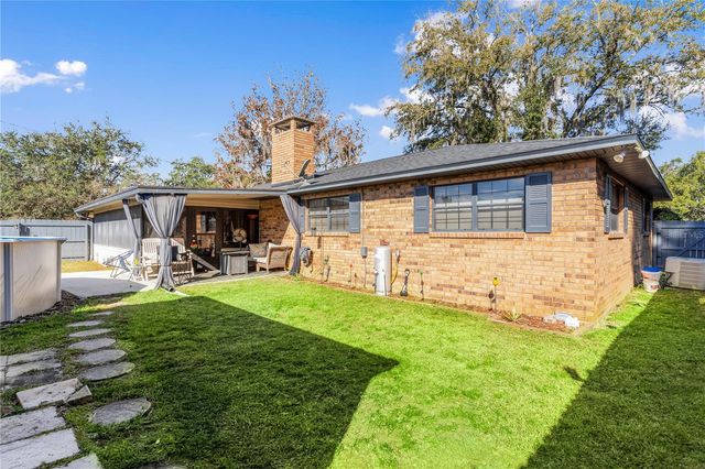 2013 EDGEWOOD AVENUE, Leesburg, FL 34748