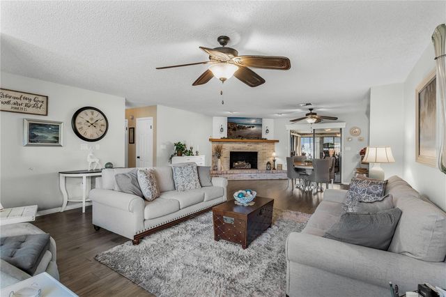 2013 EDGEWOOD AVENUE, Leesburg, FL 34748