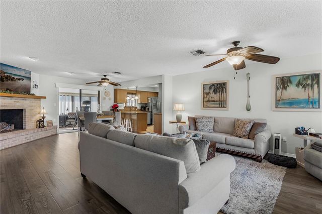 2013 EDGEWOOD AVENUE, Leesburg, FL 34748