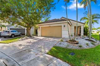 1416 Canary Island Dr, Weston, FL 33327