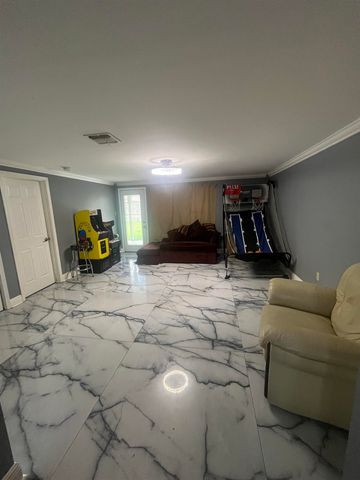 48 Robert, Waggaman, LA 70094