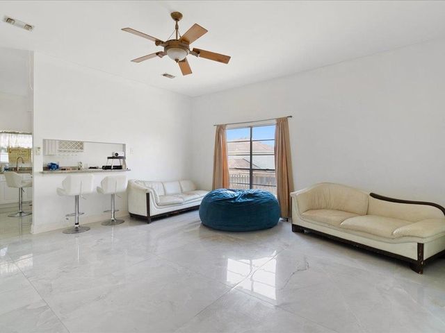 48 Robert, Waggaman, LA 70094