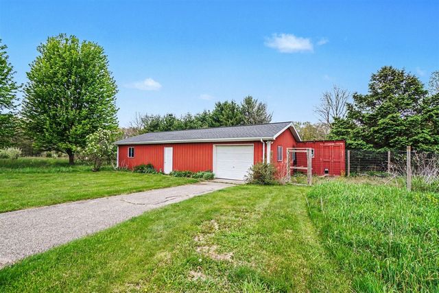 7889 N 26th Street, Kalamazoo, MI 49004