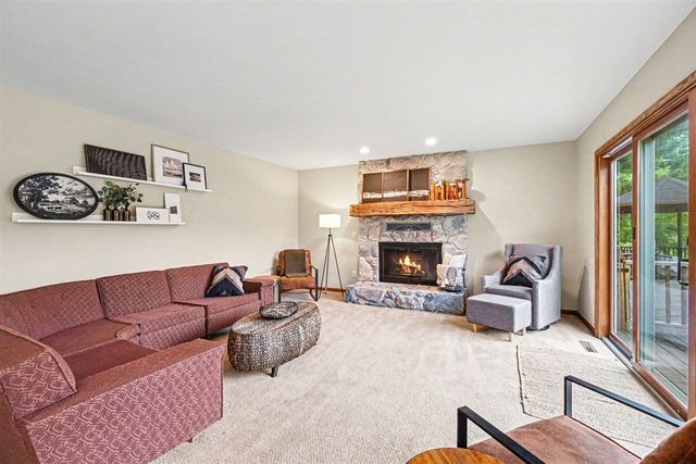 7889 N 26th Street, Kalamazoo, MI 49004