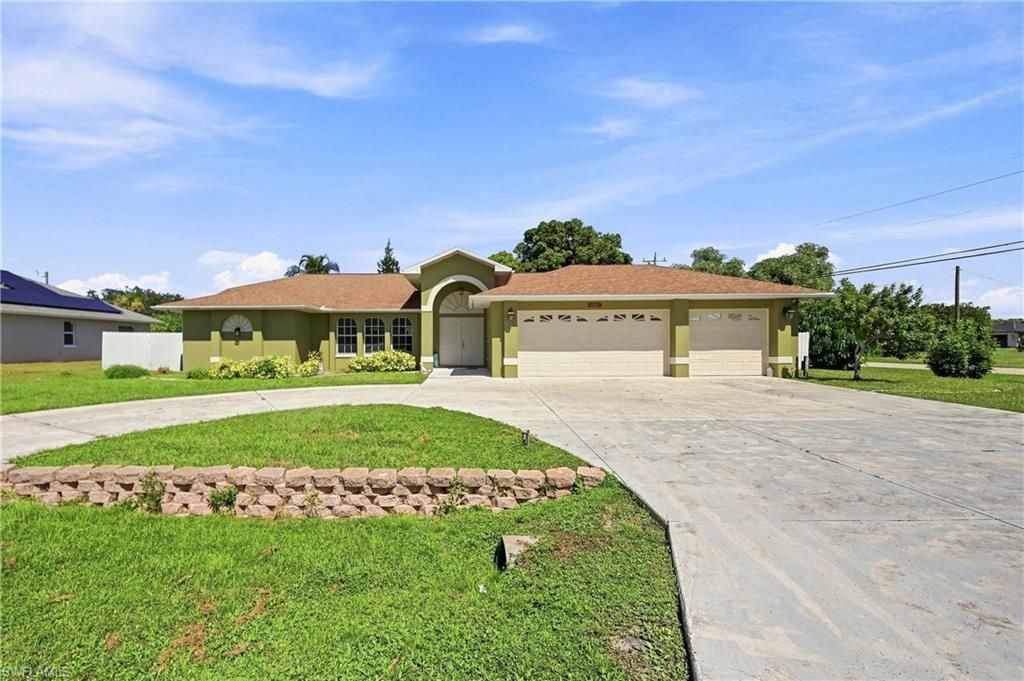 1239 SE 23rd AVE, CAPE CORAL, FL 33990 — photo 2