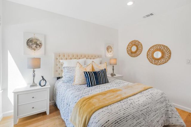 935 La Mesa Terrace G, Sunnyvale, CA 94086