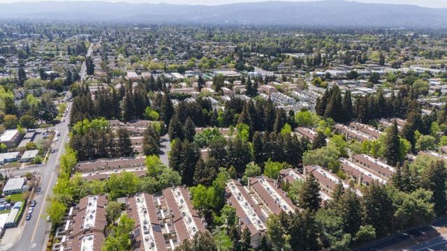 935 La Mesa Terrace G, Sunnyvale, CA 94086