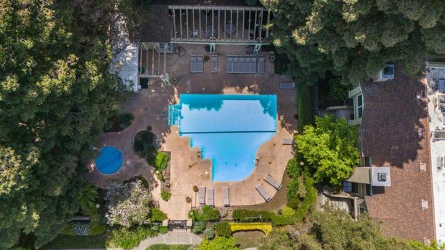 935 La Mesa Terrace G, Sunnyvale, CA 94086