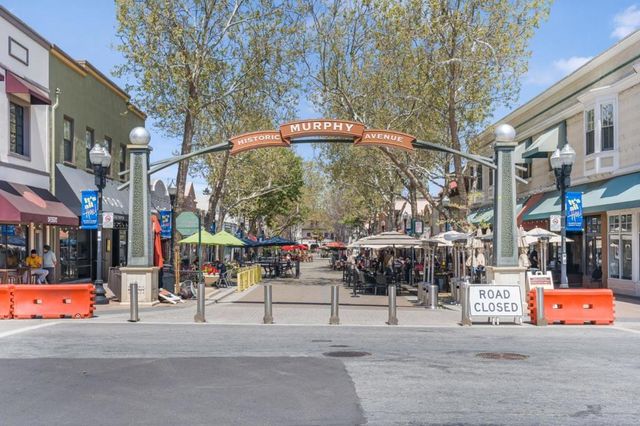 935 La Mesa Terrace G, Sunnyvale, CA 94086