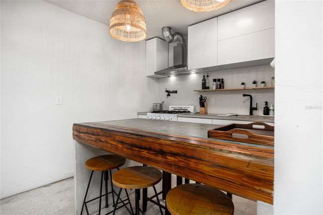 1700 SW 16TH COURT E2, Gainesville, FL 32608