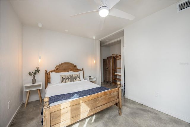 1700 SW 16TH COURT E2, Gainesville, FL 32608