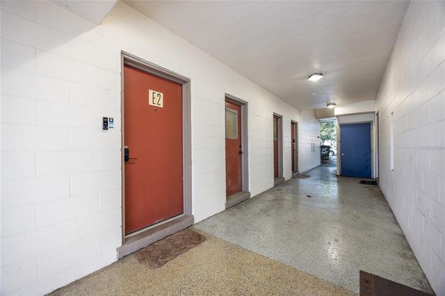 1700 SW 16TH COURT E2, Gainesville, FL 32608