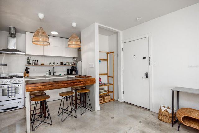 1700 SW 16TH COURT E2, Gainesville, FL 32608