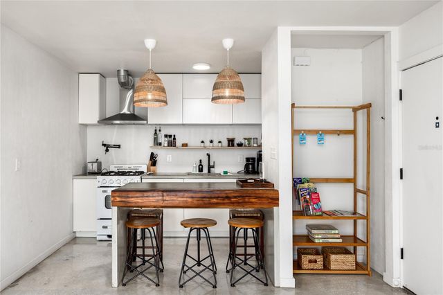 1700 SW 16TH COURT E2, Gainesville, FL 32608