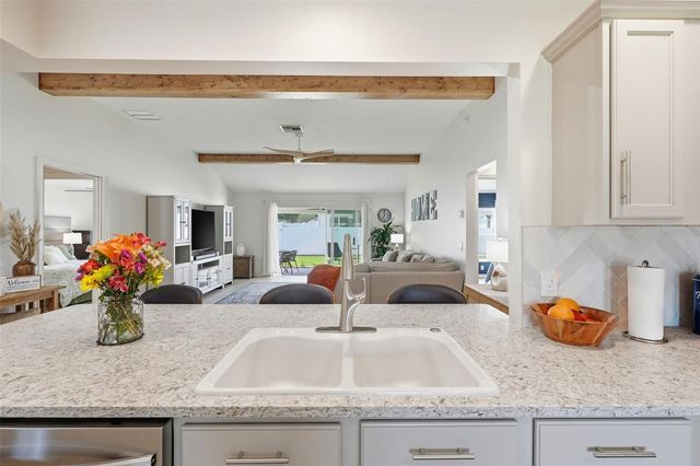 5151 NE 121ST AVENUE, Oxford, FL 34484