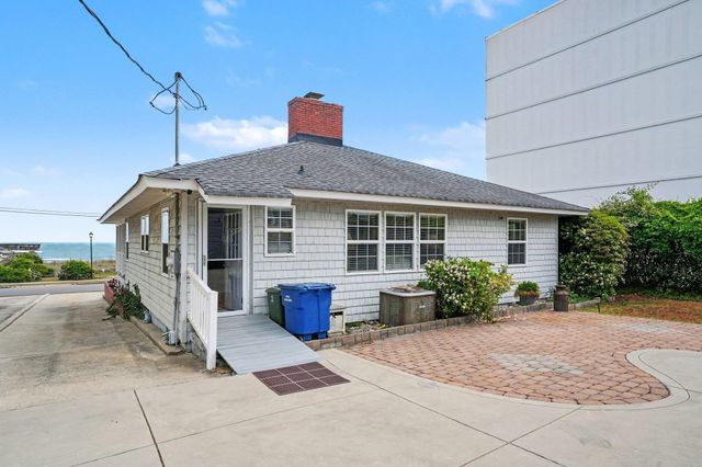 5705 N Ocean Blvd., Myrtle Beach, SC 29577